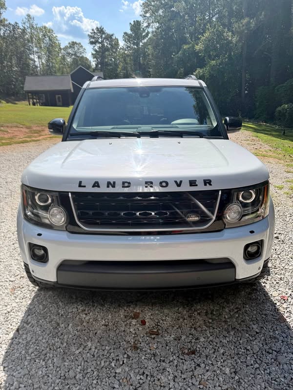 2016 Land Rover LR4 - LR4