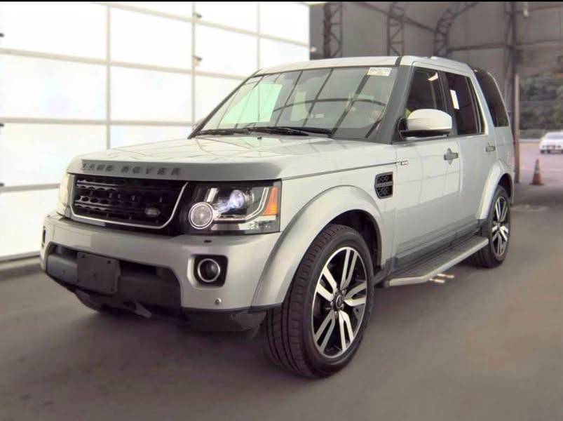 2016 Land Rover LR4 - HSE LUX Sport Utility 4D