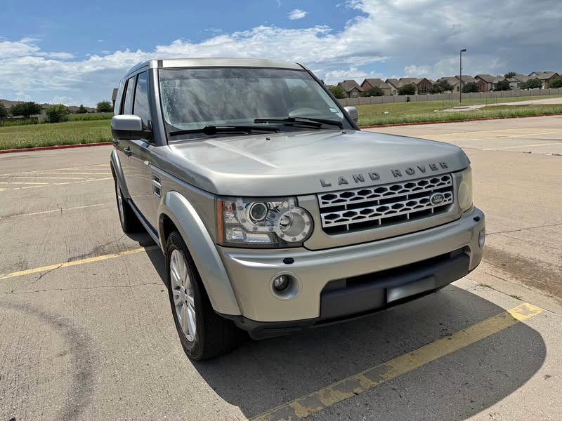 2011 Land Rover LR4 - HSE Sport Utility 4D