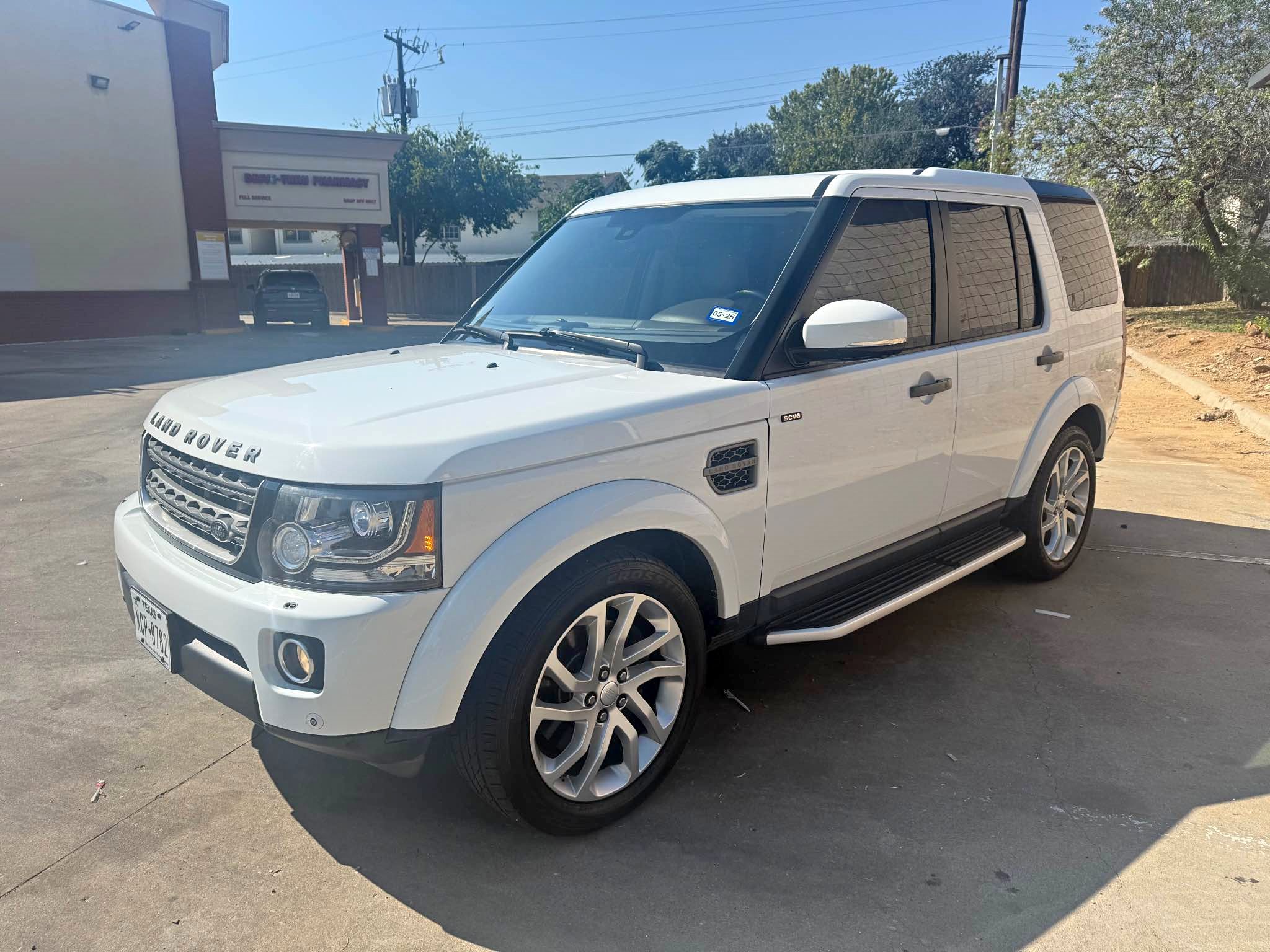 2016 Land Rover LR4 - LR4