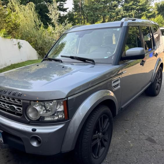2013 Land Rover LR4 - HSE LUX Sport Utility 4D