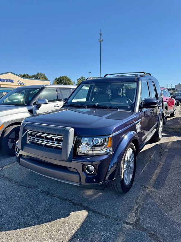 2014 Land Rover LR4 - LUX