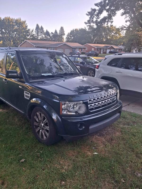2012 Land Rover LR4 - HSE Sport Utility 4D