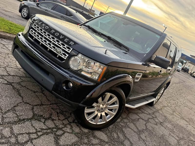2012 Land Rover LR4 - HSE LUX Sport Utility 4D