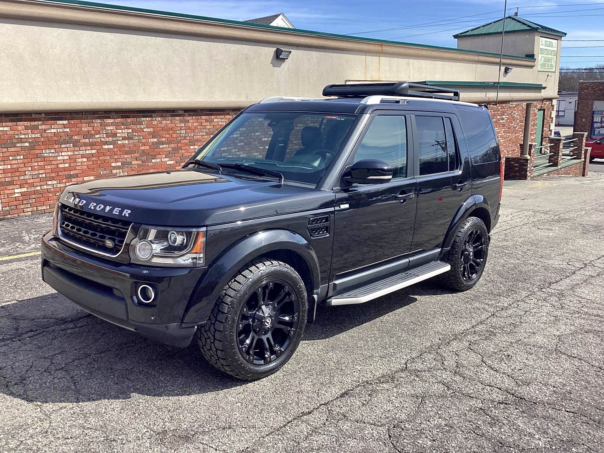2016 Land Rover LR4 - Landmark Edition Sport Utility 4D