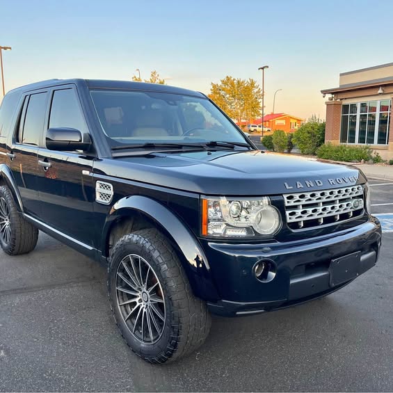 2012 Land Rover LR4 - 4x4 V8 CLEAN TITLE