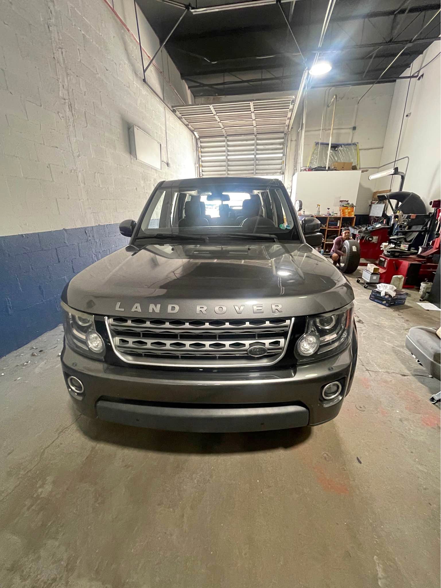 2014 Land Rover LR4 - HSE Silver Edition Sport Utility 4D