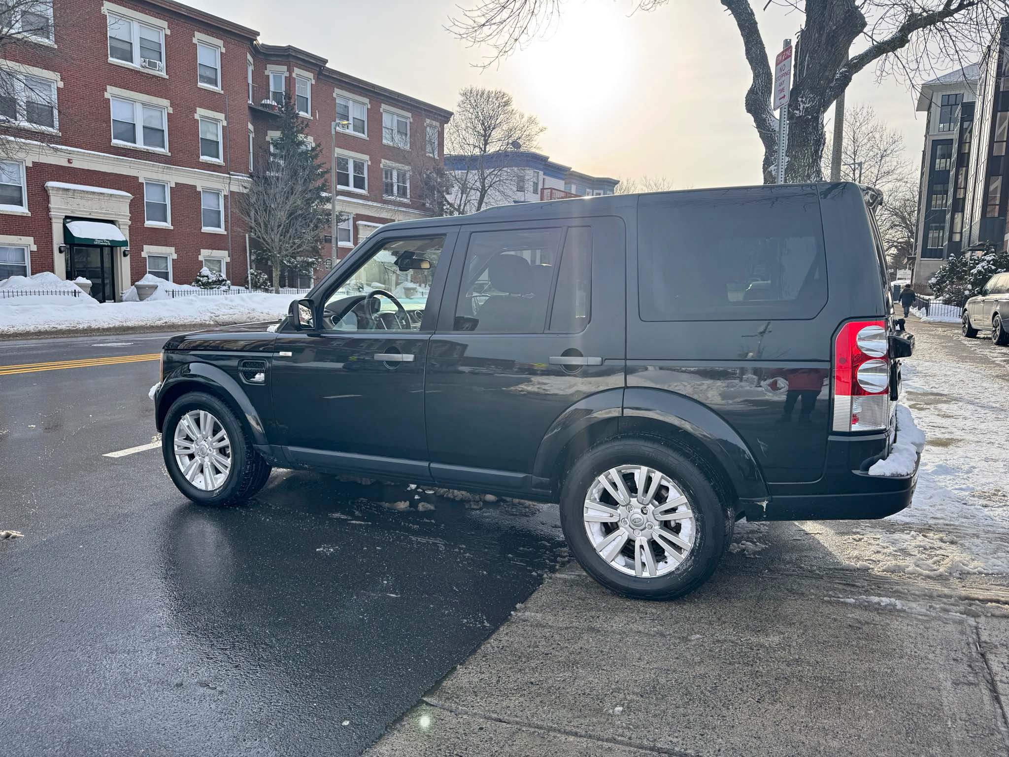 2011 Land Rover LR4 - HSE Sport Utility 4D