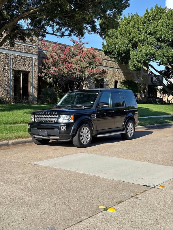 2016 Land Rover LR4 - HSE LUX Sport Utility 4D