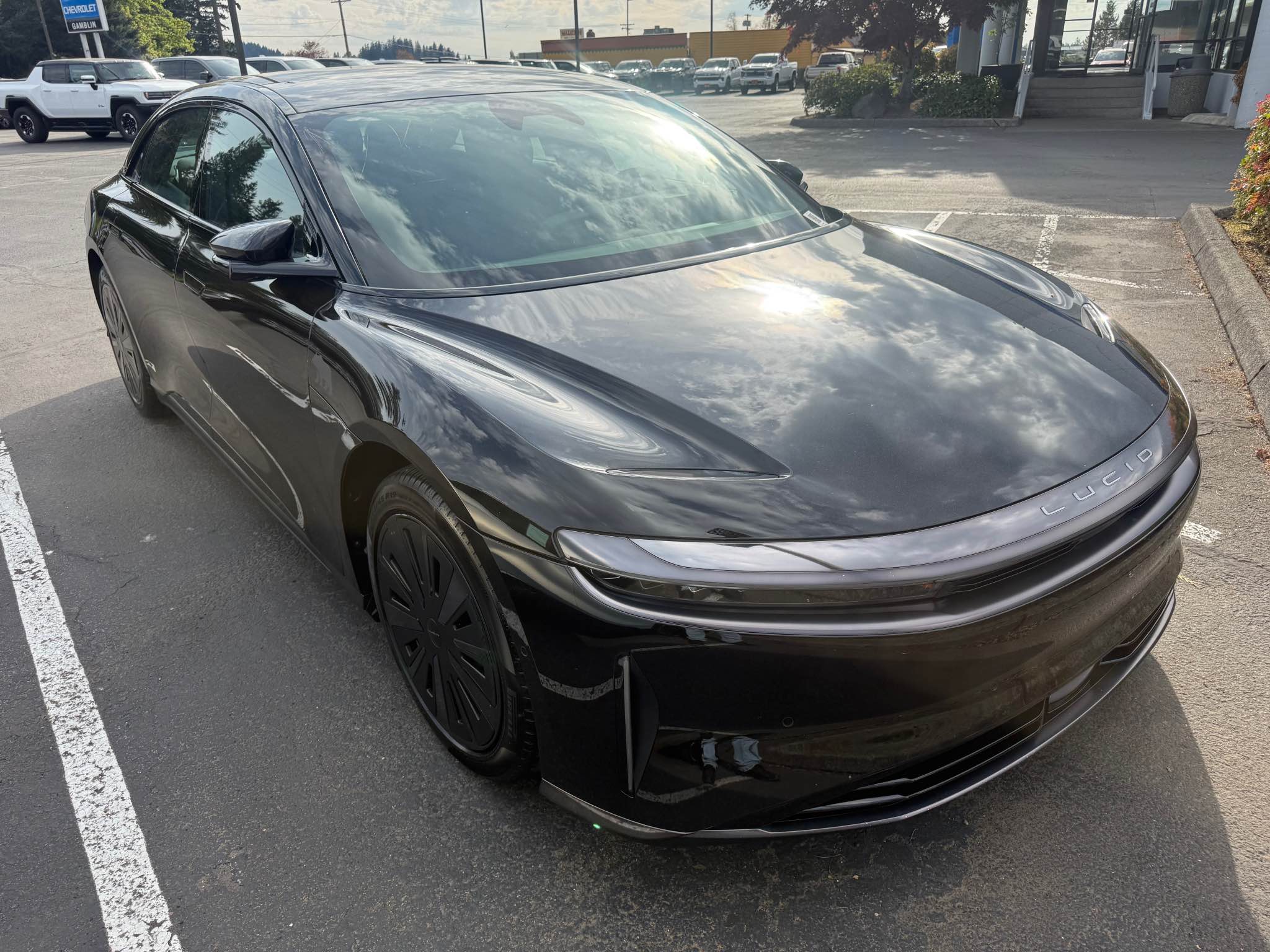 2025 Lucid air pure \u2013 15,169 miles | clean title & excellent condition