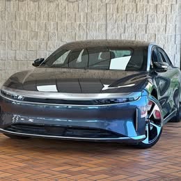 2024 Lucid Air Touring AWD Sedan