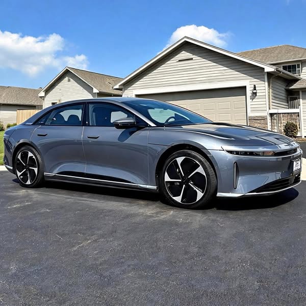 2024 Lucid air touring - electric, awd, low miles