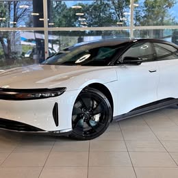 2024 Lucid air touring awd sedan