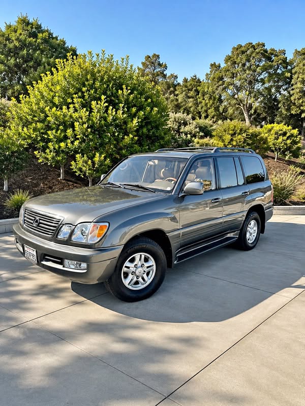 2000 Lexus LX470