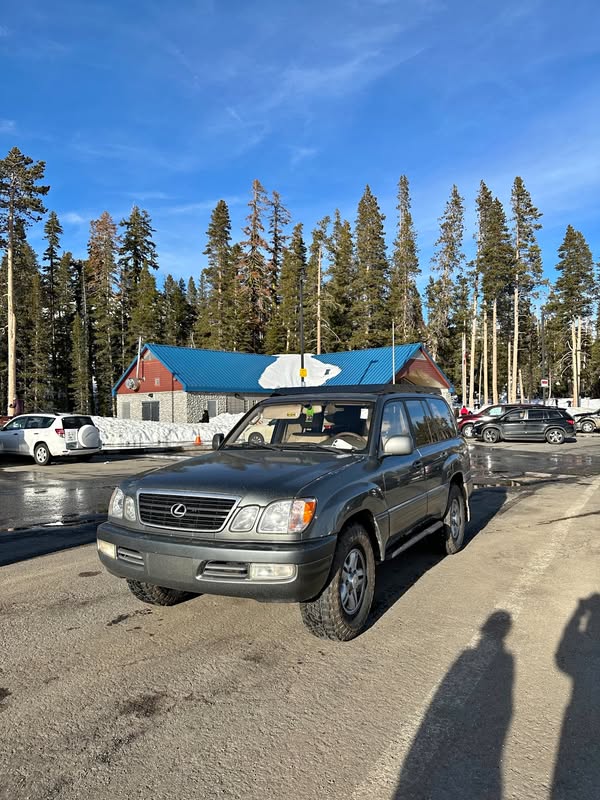 2002 Lexus LX470