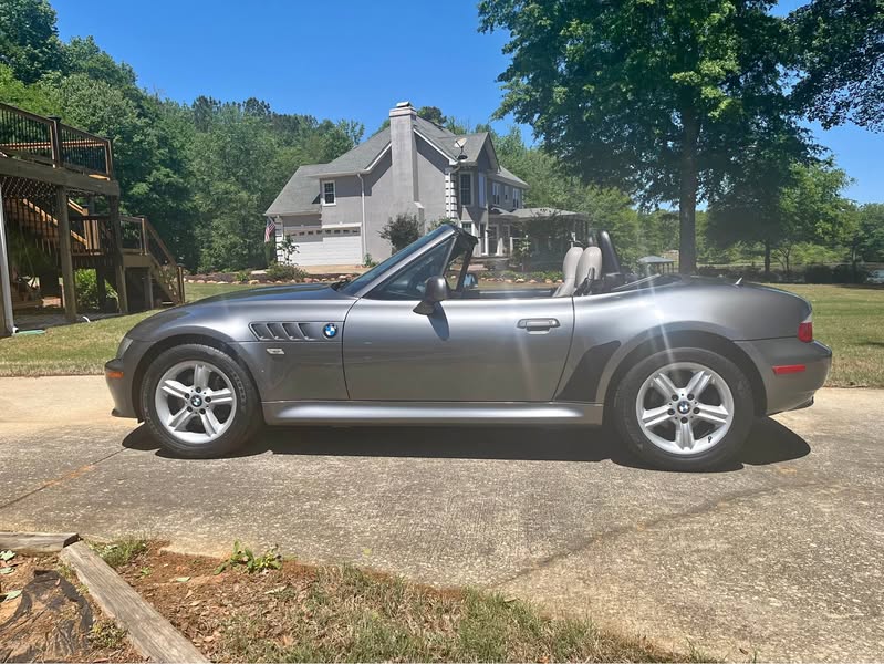 2002 BMW Z3 - 2.5i Roadster 2D