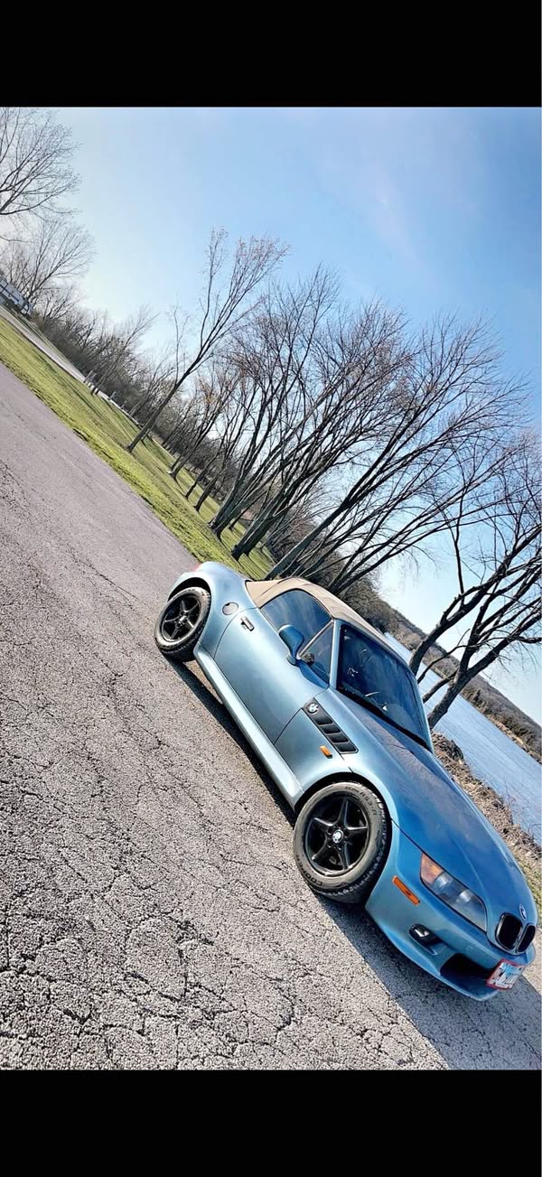 1998 BMW Z3 - 2.8 Roadster 2D