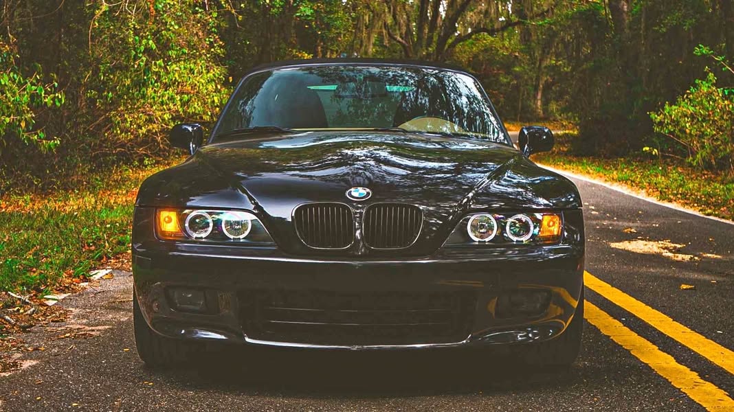 2002 BMW Z3 - 2.5i Roadster 2D