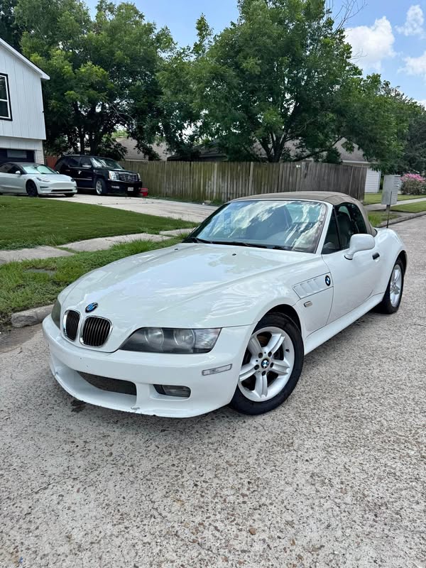 2000 BMW Z3 - 6-Cyl Roadster 2D