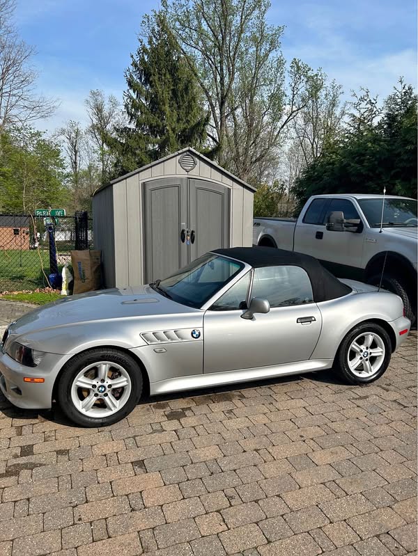 2000 BMW Z3 - 2.3 Roadster 2D