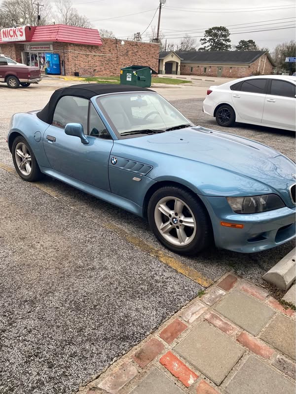 2001 BMW Z3 Roadster 2.5i, extremely low miles