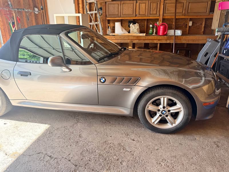 2002 BMW Z3 - 2.5i Roadster 2D