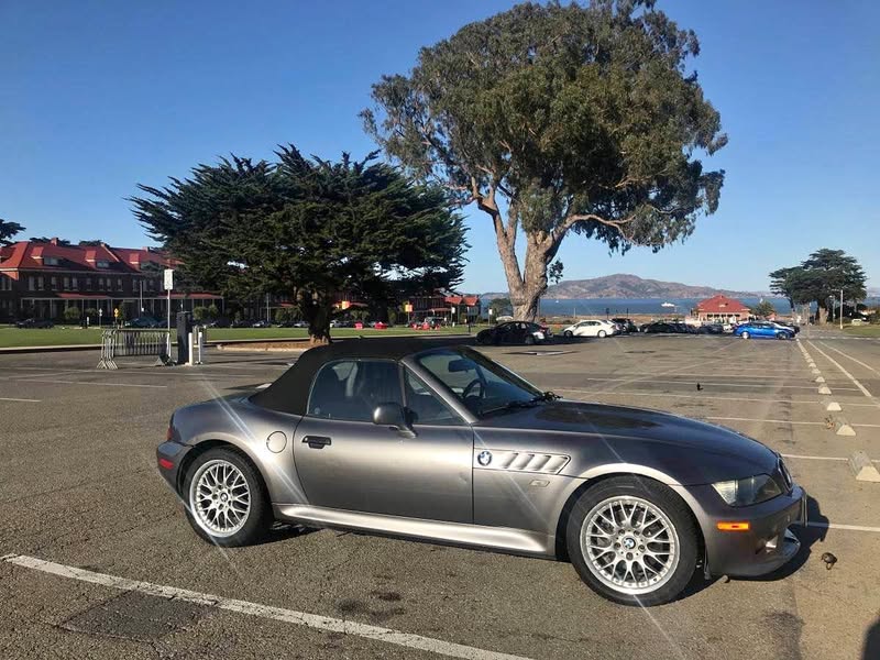 2001 BMW Z3 - 3.0i Roadster 2D