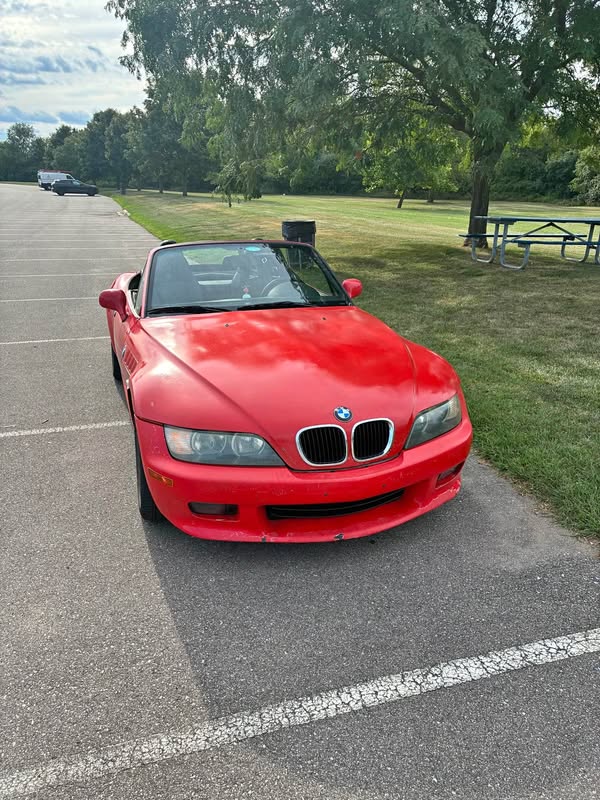 2001 BMW Z3 - 2.5i Roadster 2D