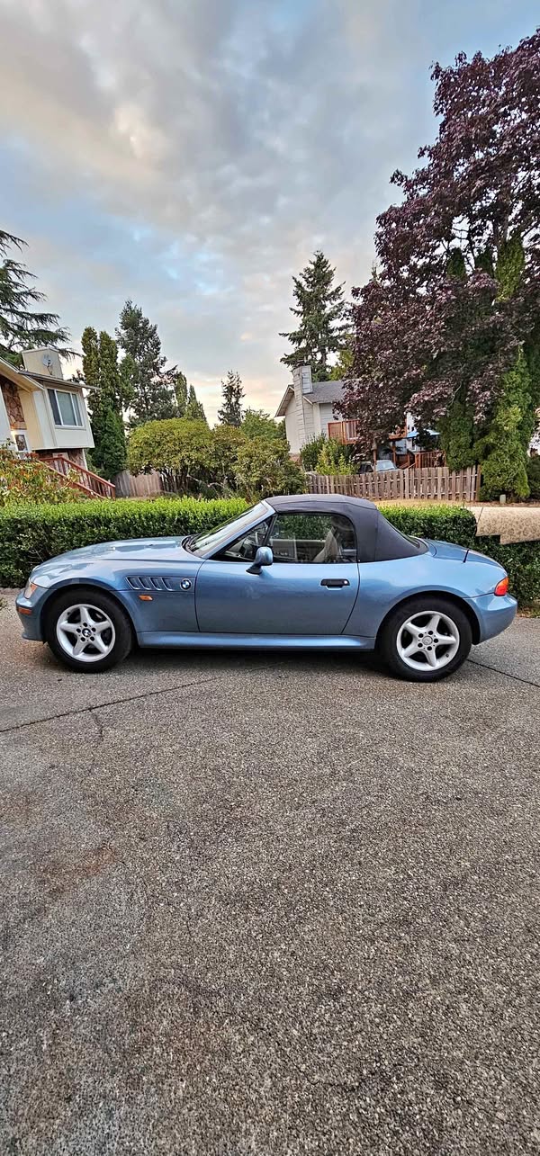 1998 BMW Z3 - Roadster 2D