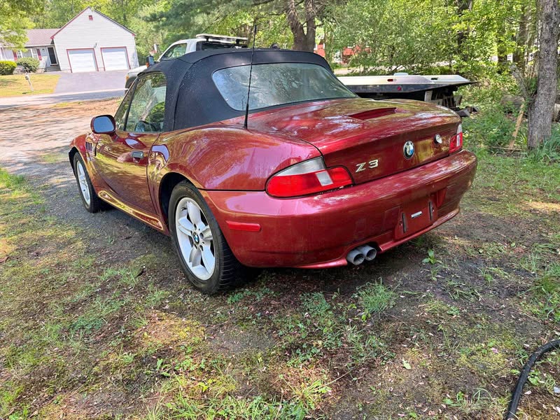 2000 BMW Z3 - 2.5i Roadster 2D