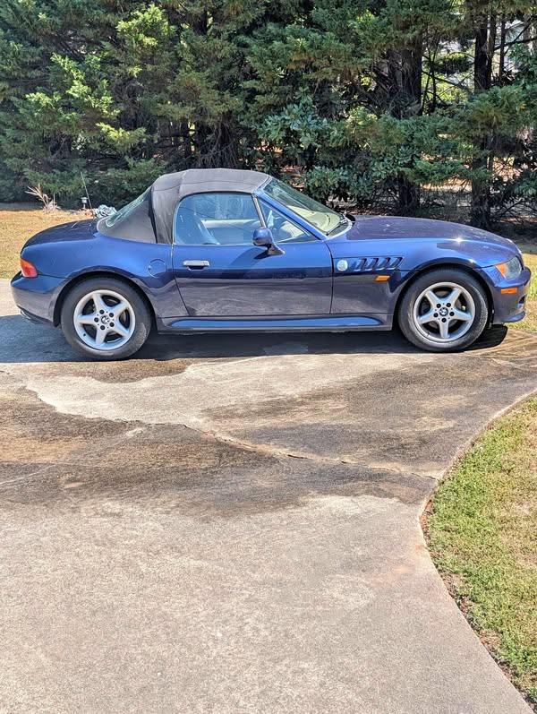 PENDING BMW 1998 Z3 Roadster 2.8L 6cyl