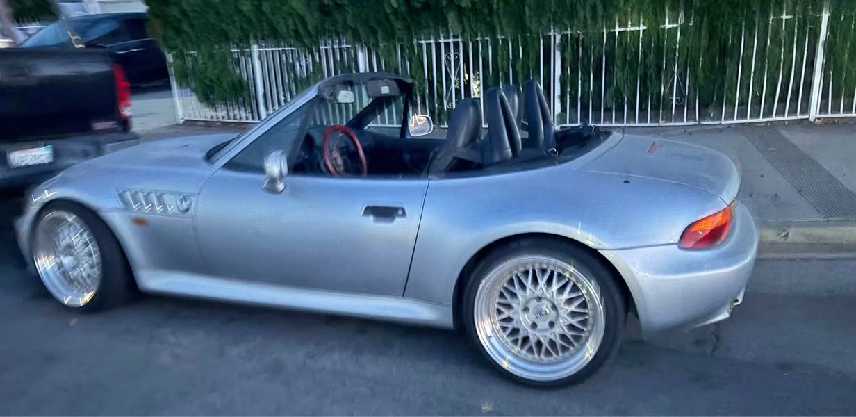1998 BMW Z3 - 2.3 Roadster 2D