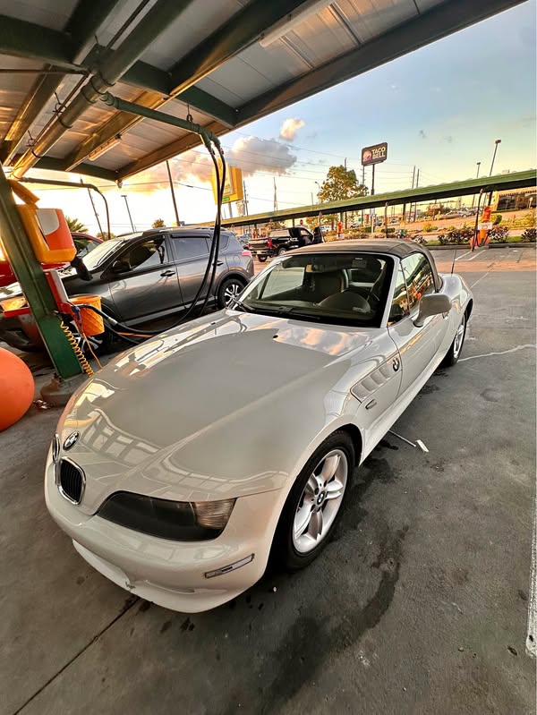 2000 BMW Z3 - 2.8 Roadster 2D