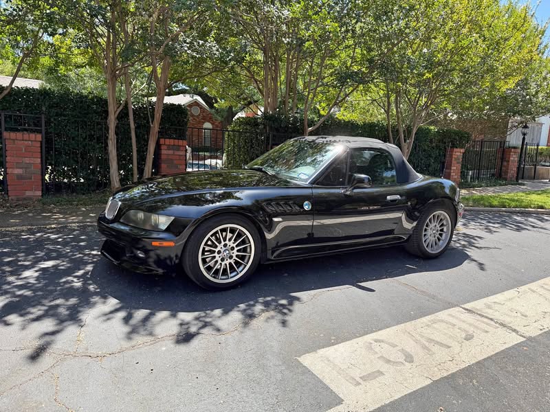 2002 BMW Z3 - 3.0i Roadster 2D