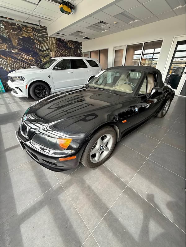 1998 BMW Z3 - 2.8 Roadster 2D