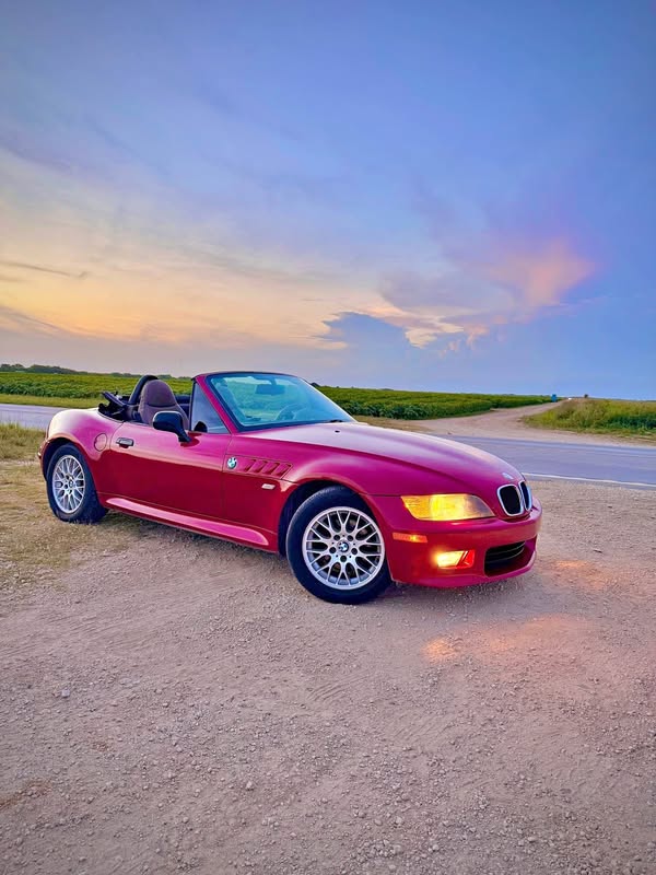 2001 BMW Z3 - 2.5i Roadster 2D