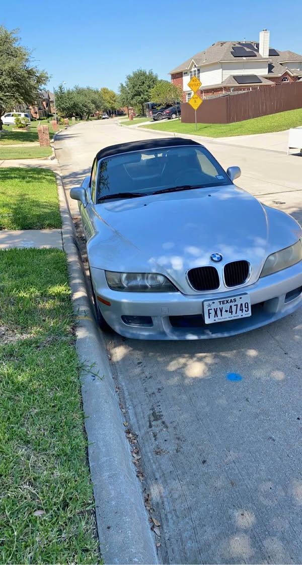 2000 BMW Z3 - 2.3 Roadster 2D