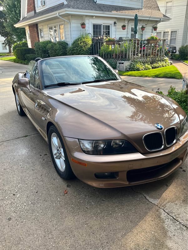 2000 BMW Z3 - 2.5i Roadster 2D