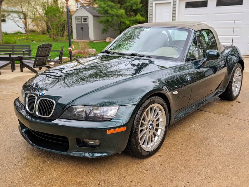 2001 BMW Z3 - 3.0i Roadster 2D