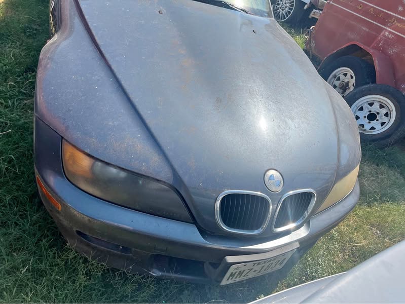 1999 BMW Z3 - 3.0i Roadster 2D
