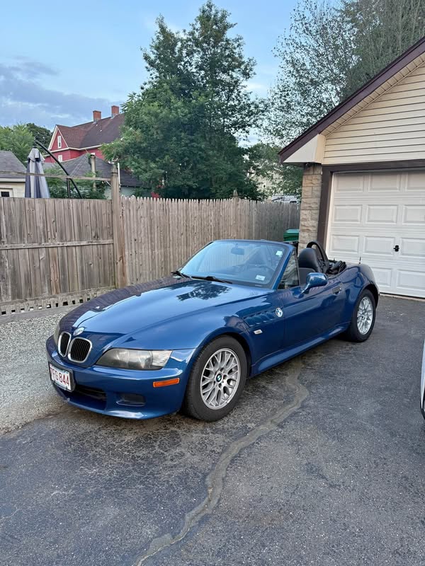 2000 BMW Z3 - 2.3 Roadster 2D