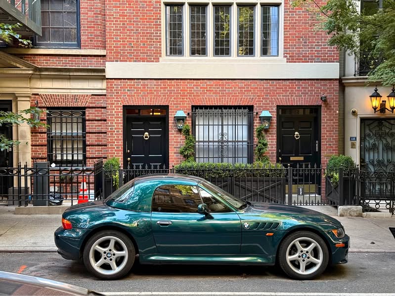 1998 BMW Z3 - 2.8 Roadster 2D