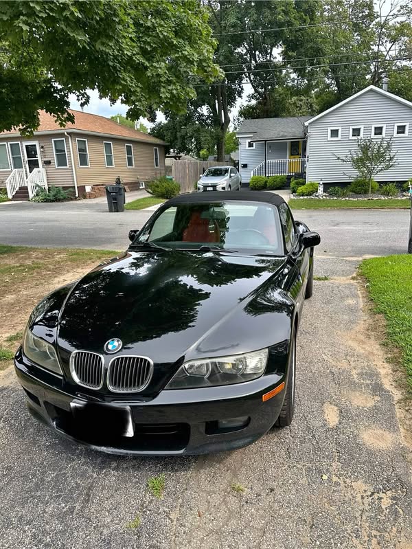 2001 BMW Z3 - 3.0i Roadster 2D