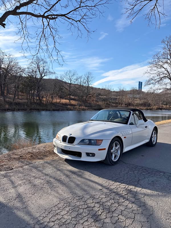 1998 BMW Z3 - 6-Cyl Roadster 2D
