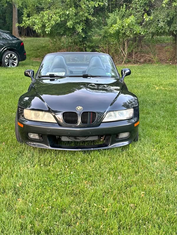 2000 BMW Z3 - 2.5i Roadster 2D