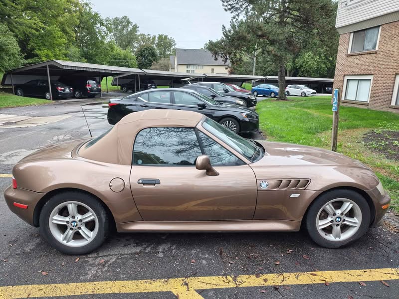2000 BMW Z3 - 2.3 Roadster 2D