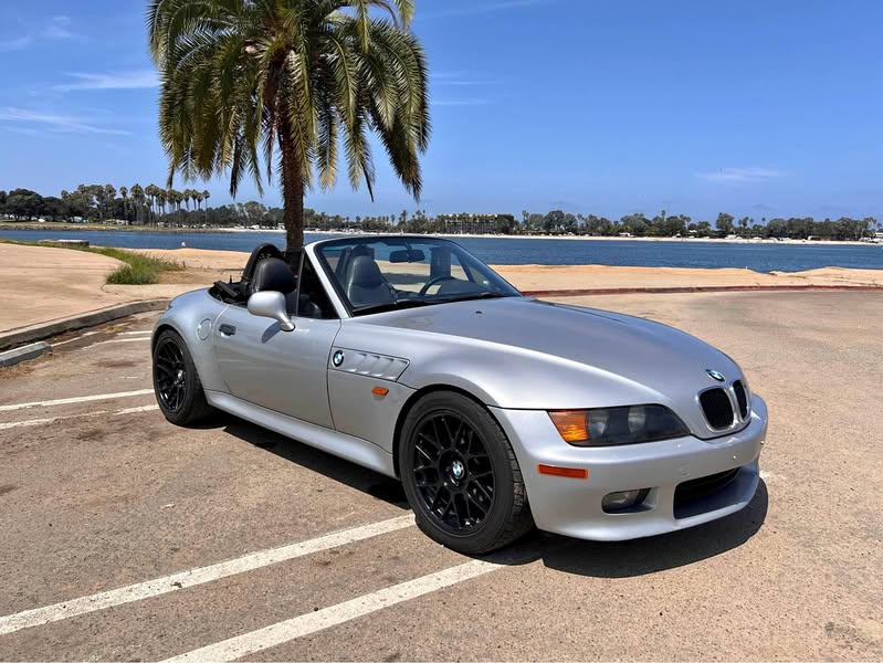1999 BMW Z3 - 2.3 Roadster 2D