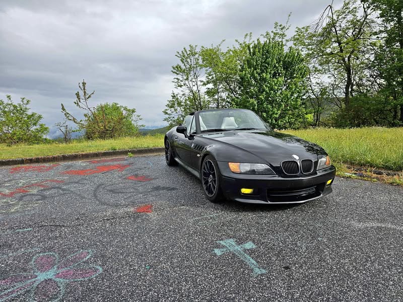 1999 BMW Z3 - 2.5i Roadster 2D