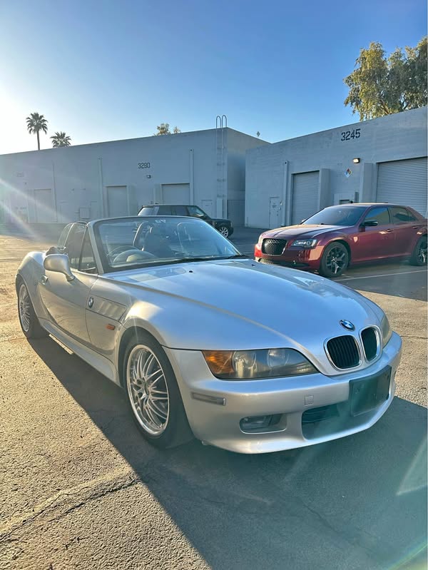 1999 BMW Z3 - 2.5i Roadster 2D