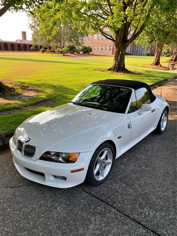1999 BMW Z3 - 2.8 Roadster 2D